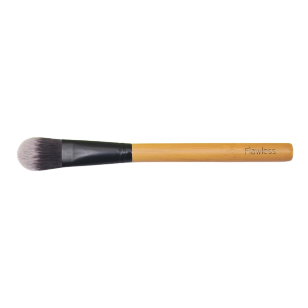 Flawless classic foundation brush. Vegan and cruelty-free. Available at Lovethical along with plenty of other vegan and cruelty-free beauty products, makeup, make up, toiletries and cosmetics for all your gift and present needs. 
